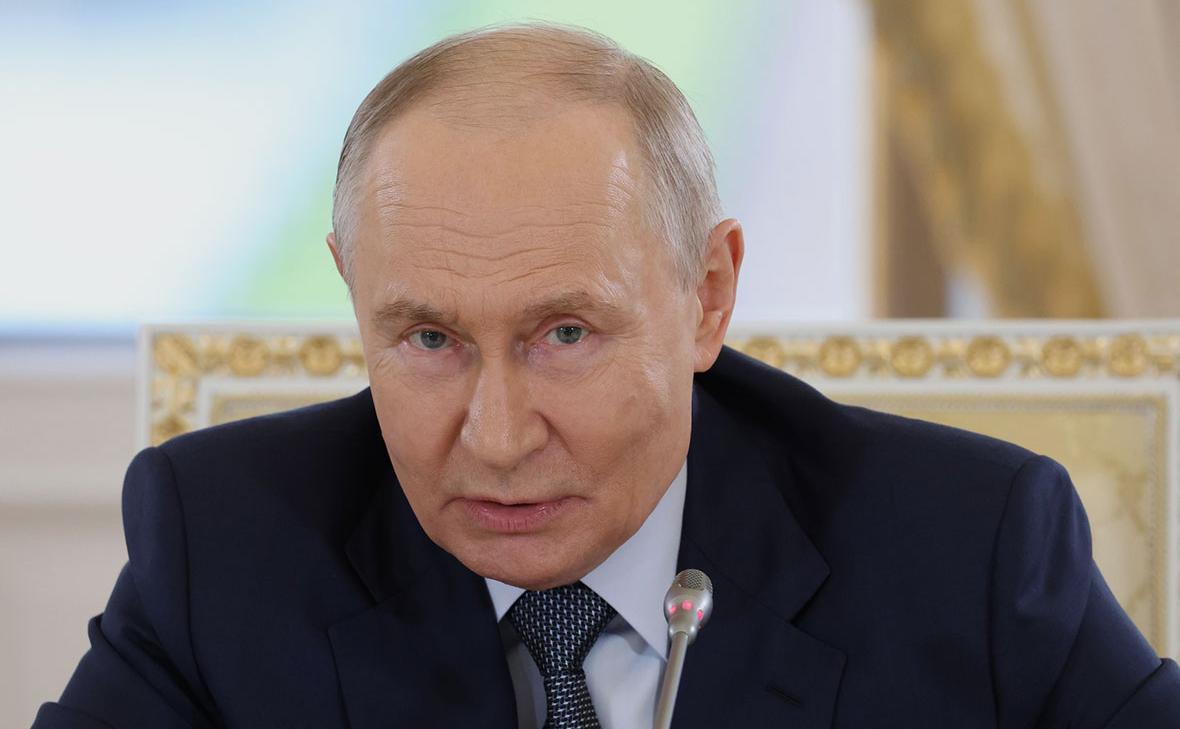 Путин заявил о борьбе России за настоящее и будущее
