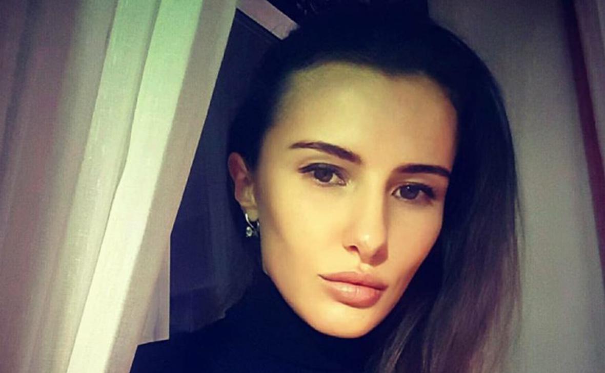 УП узнала, что жена генпрокурора Украины покинула страну