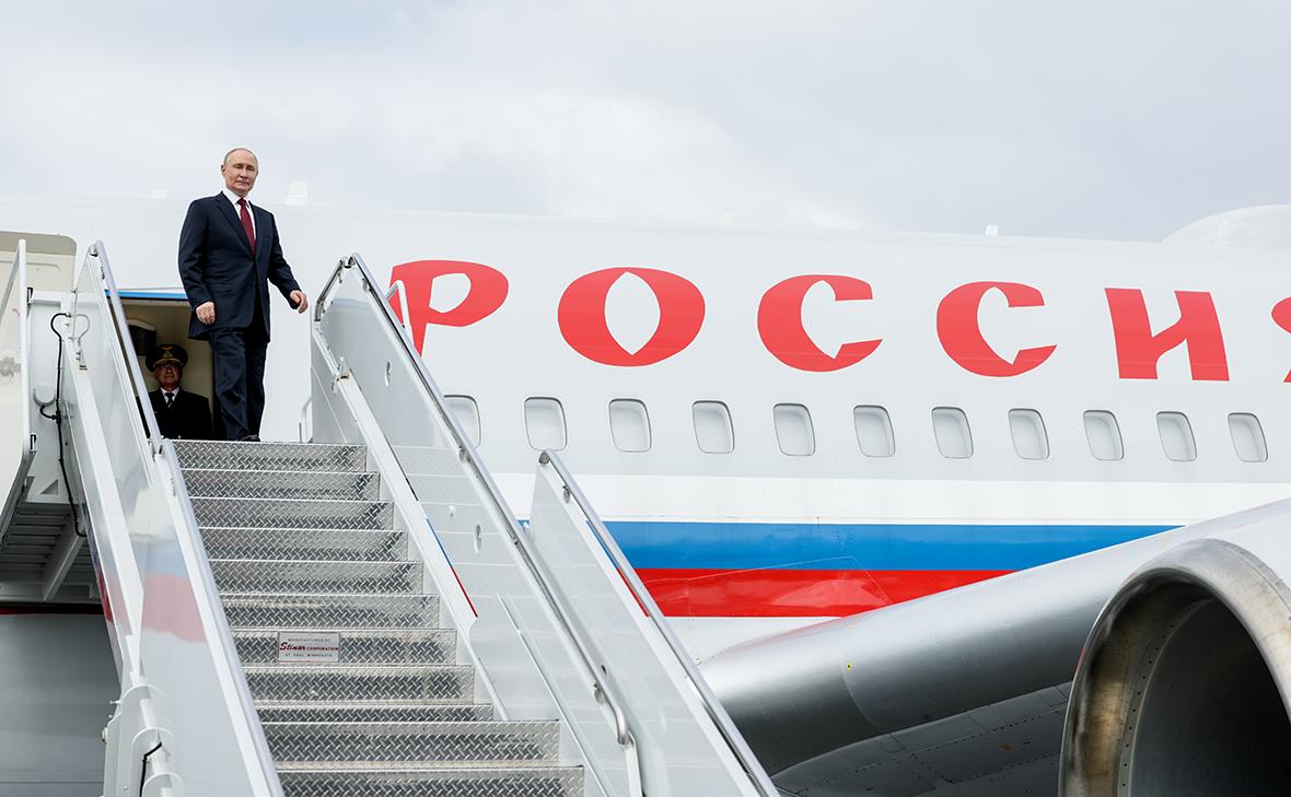 Путин прибыл в Туркменистан для участия в саммите глав государств СНГ