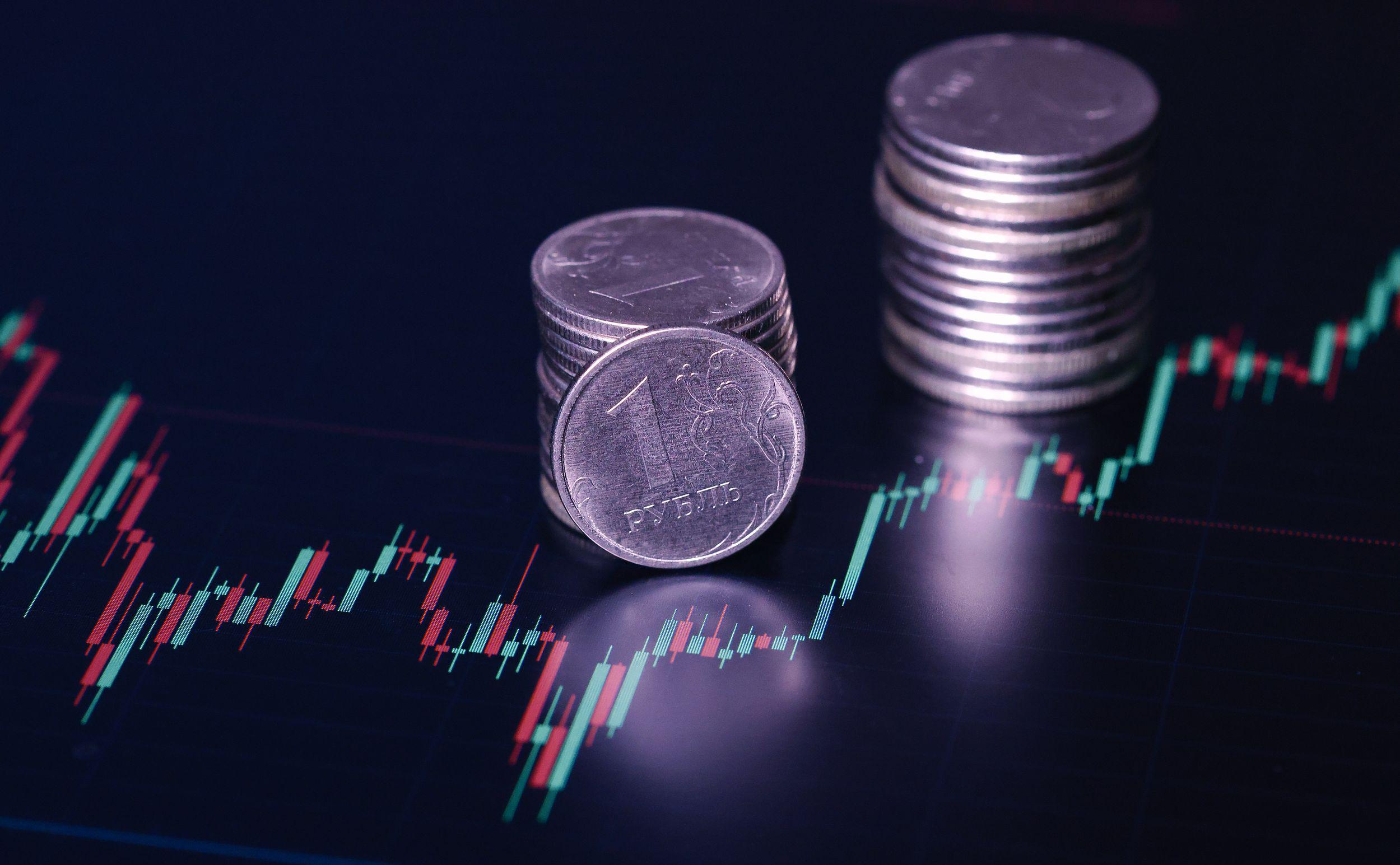 ЦБ оставил официальный курс доллара на 2 сентября выше ₽86