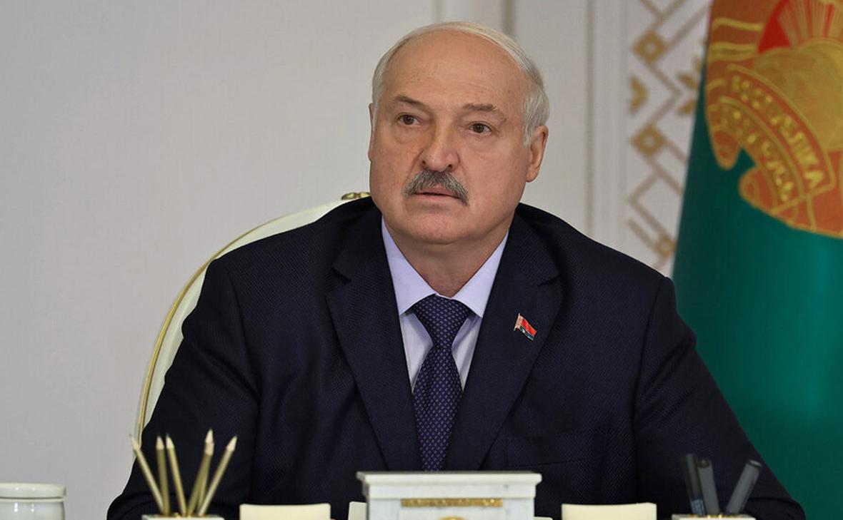 Лукашенко объяснил заявления о вооруженной группе в Латвии ее «хотелками»