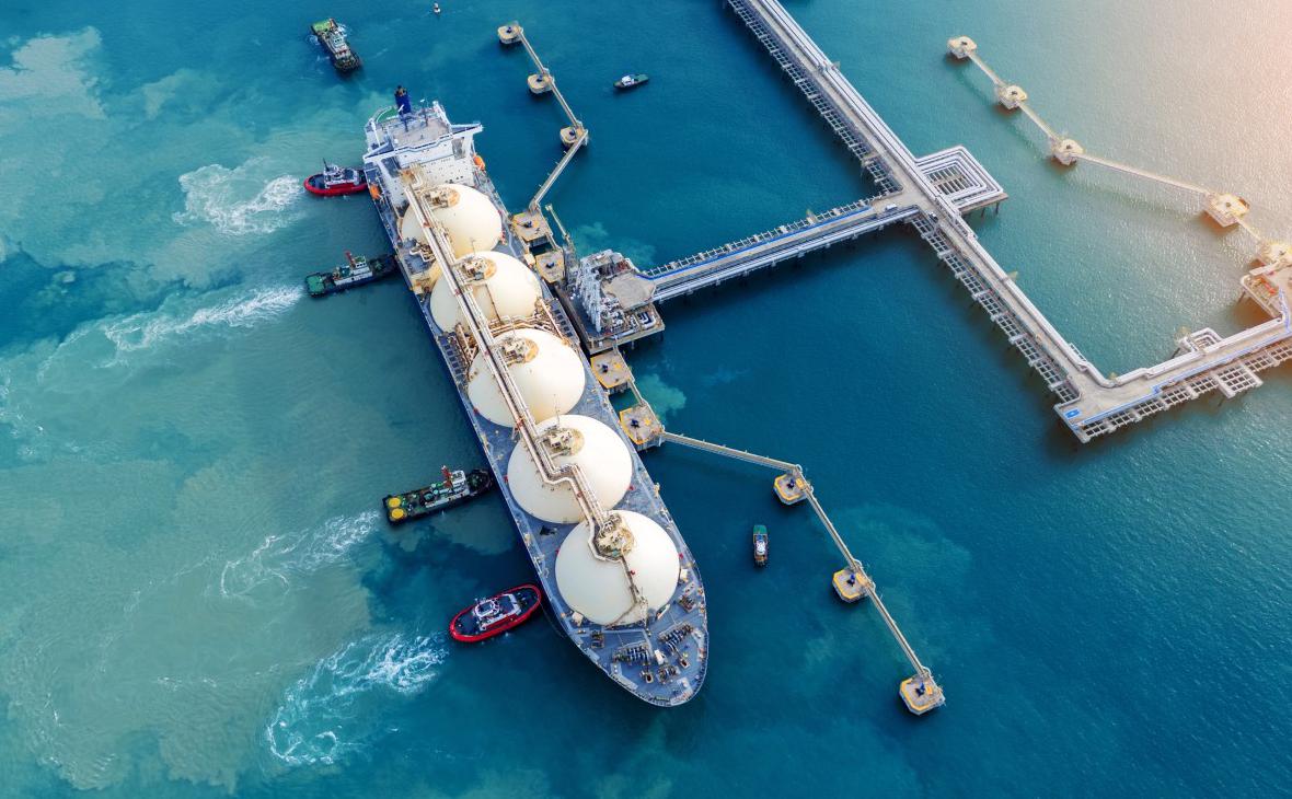 Цена на нефть Brent поднялась выше $99 за баррель впервые с конца июля