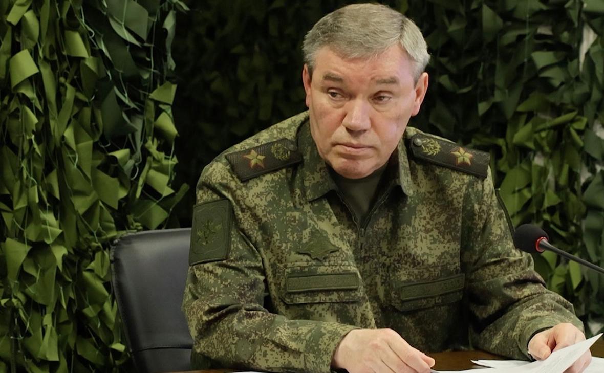 Герасимов назвал расстояние, отделяющее военных от города Запорожье