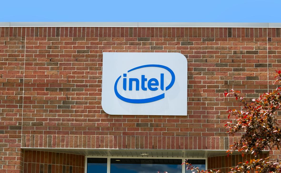 Акции Intel упали более чем на 27% на фоне ухудшения прогнозов по выручке
