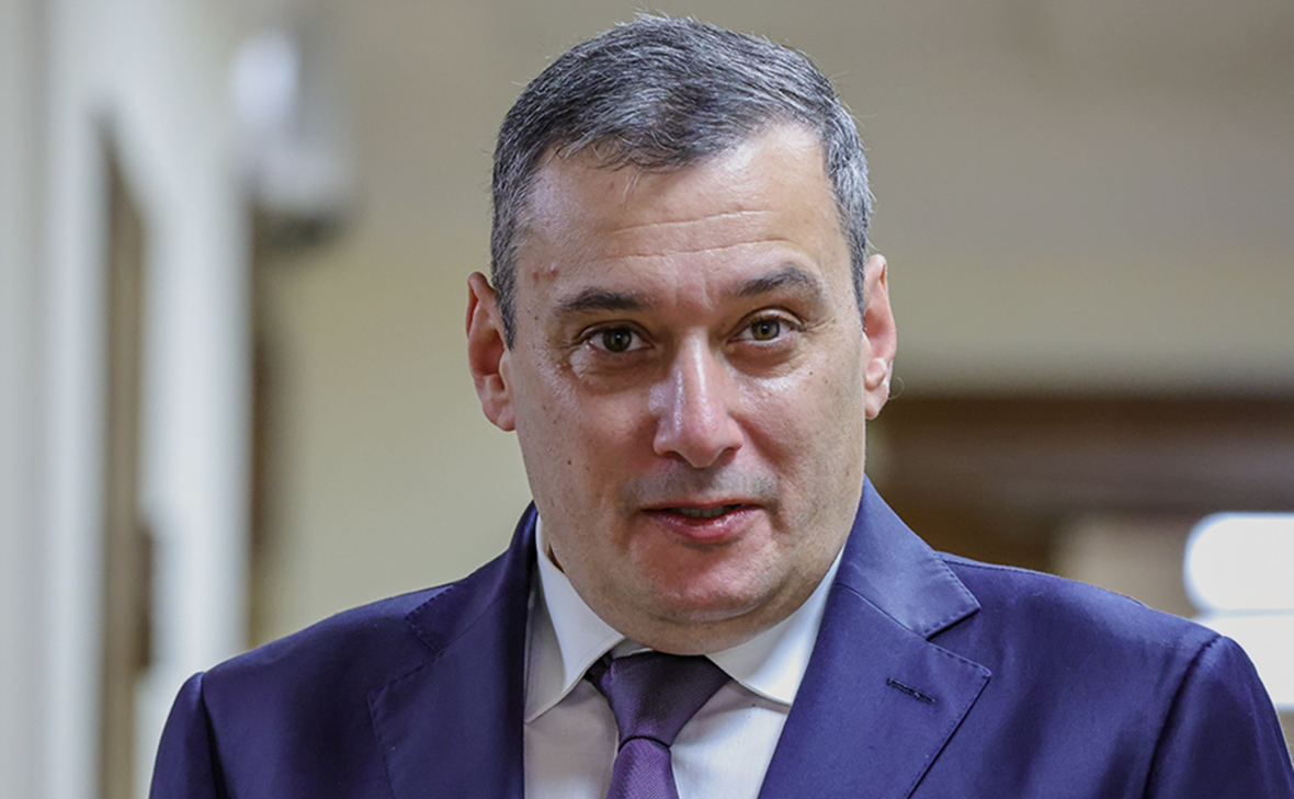 Хинштейн предложил украшать рисунками бетонные укрытия в Курске