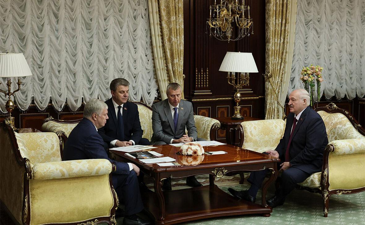 Лукашенко заявил о желании вовлечь США в проект завода азотных удобрений