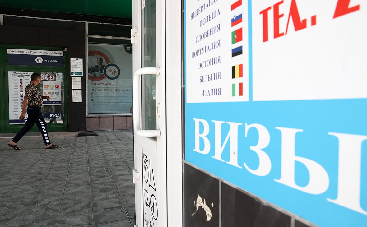 Литва предложила сократить выдачу россиянам шенгенских виз