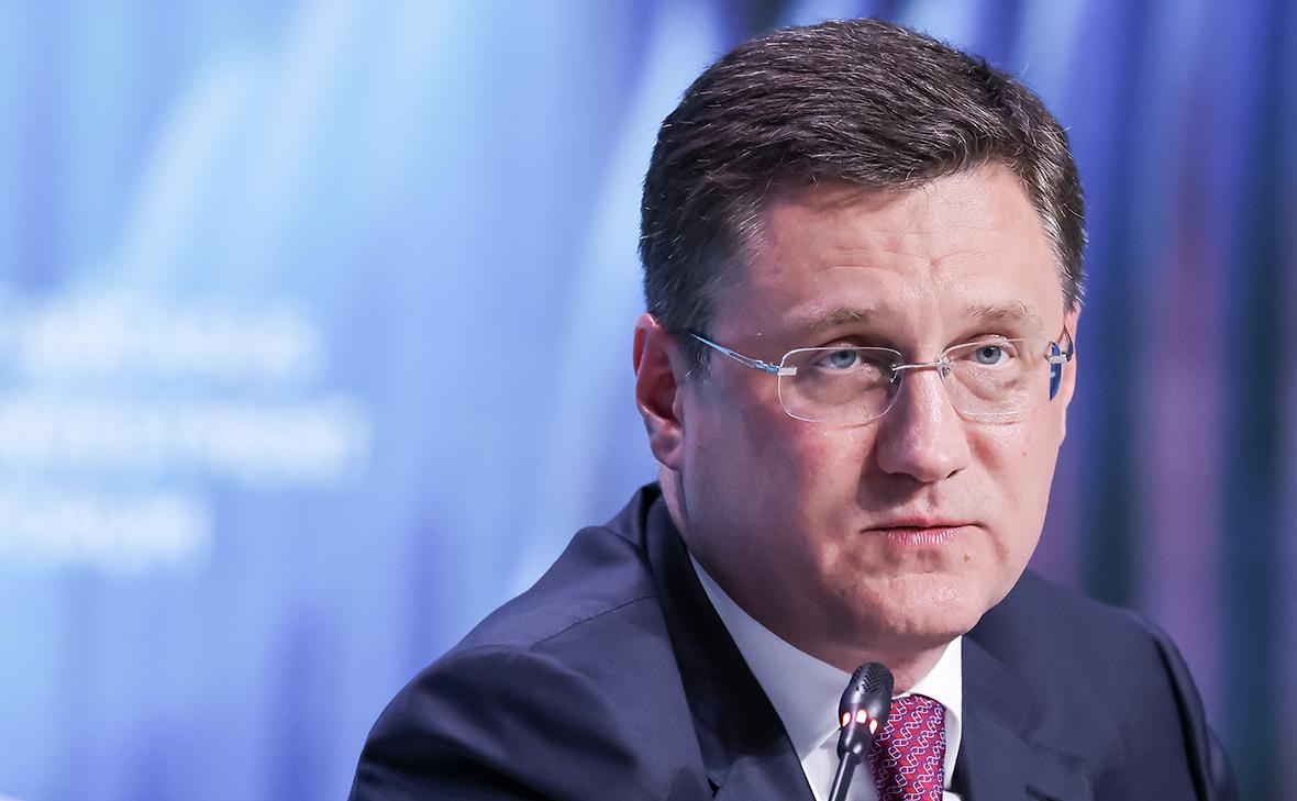Новак сообщил об атаках на четыре российских НПЗ за ночь