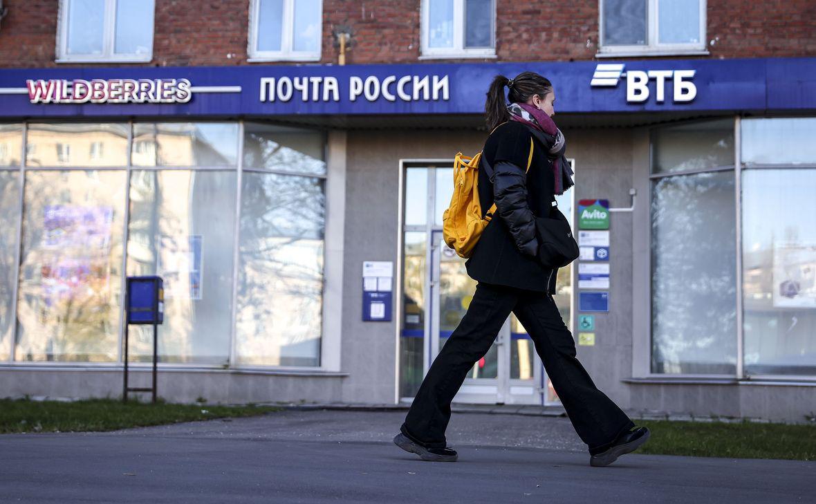 Акции ВТБ выросли на планах по переносу сделки с RWB и допэмиссии