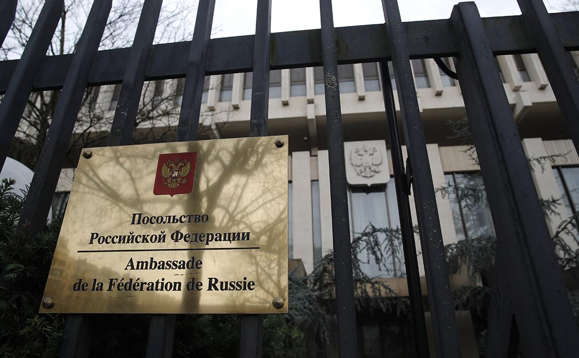 Посольство России обвинило Францию в «разбое и пиратстве»