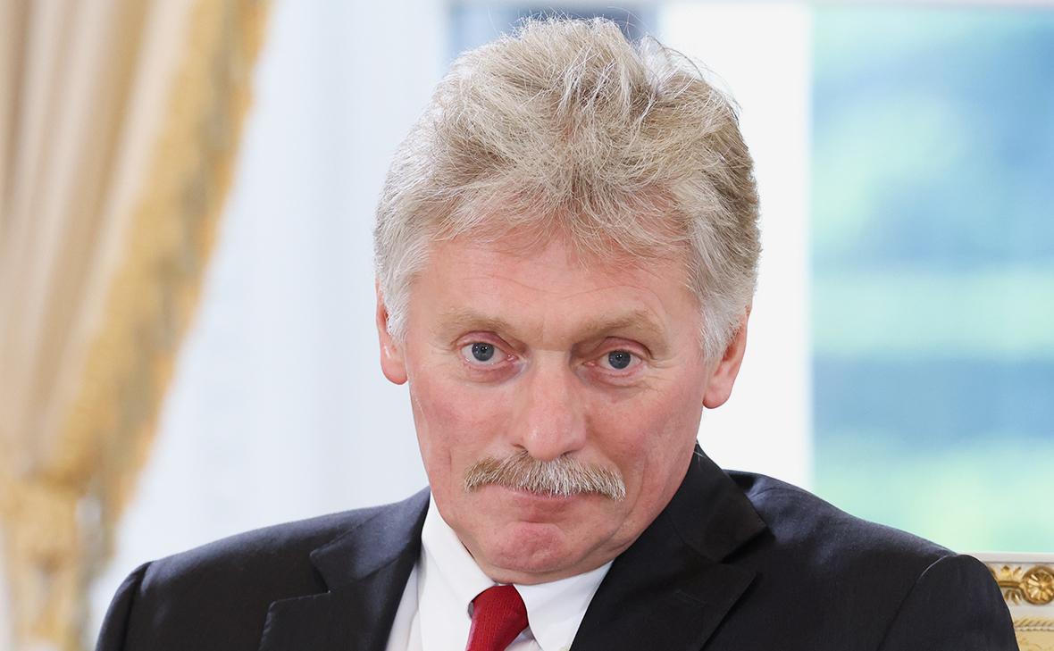 В Кремле рассказали об альтернативных доллару путях расчета