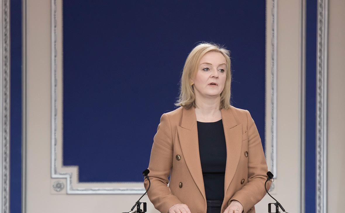 Экс-премьер Британии назвала события в Польше «нападением на демократию»