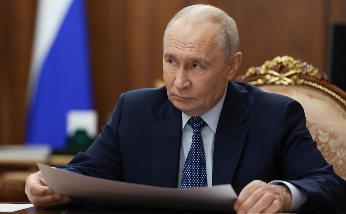 Путин поручил внести изменения в условия «Семейной ипотеки