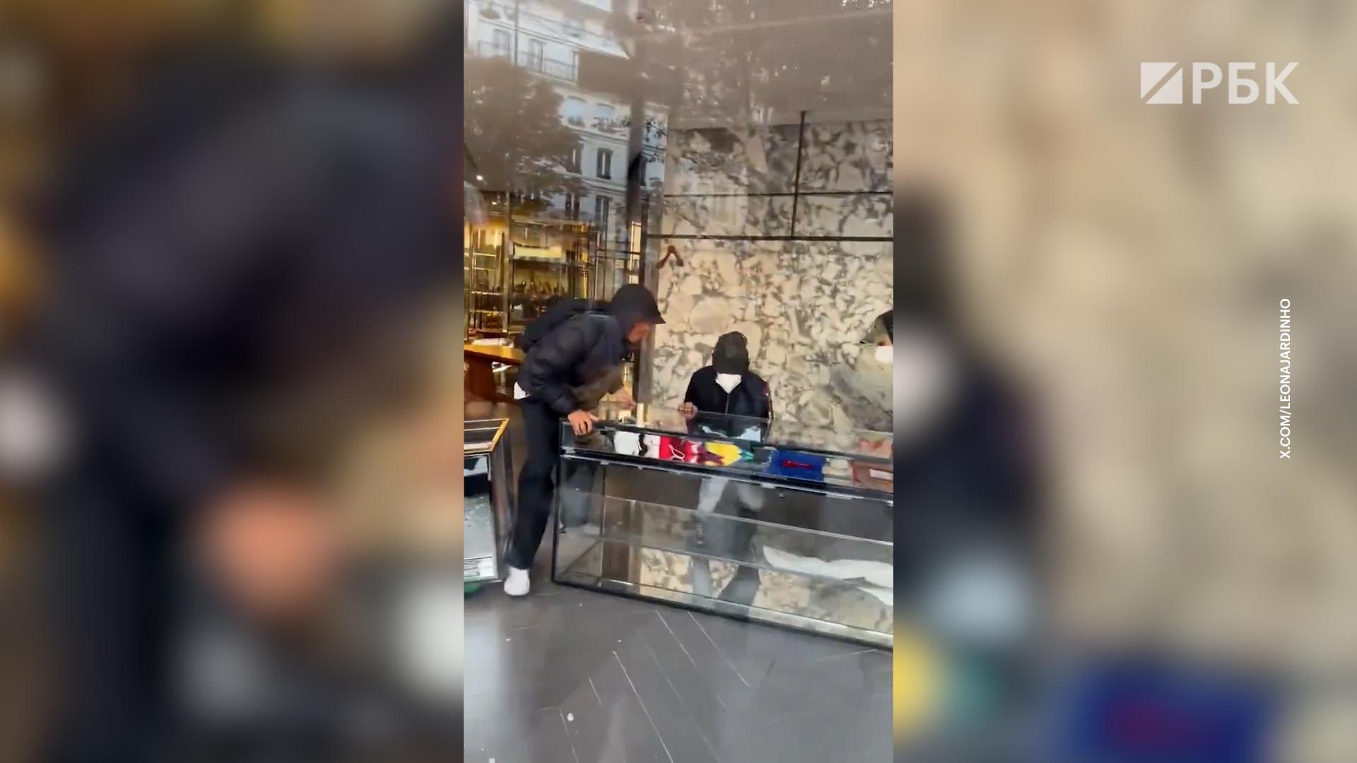 Би-би-си рассказала о спорах из-за причин протестов во Франции