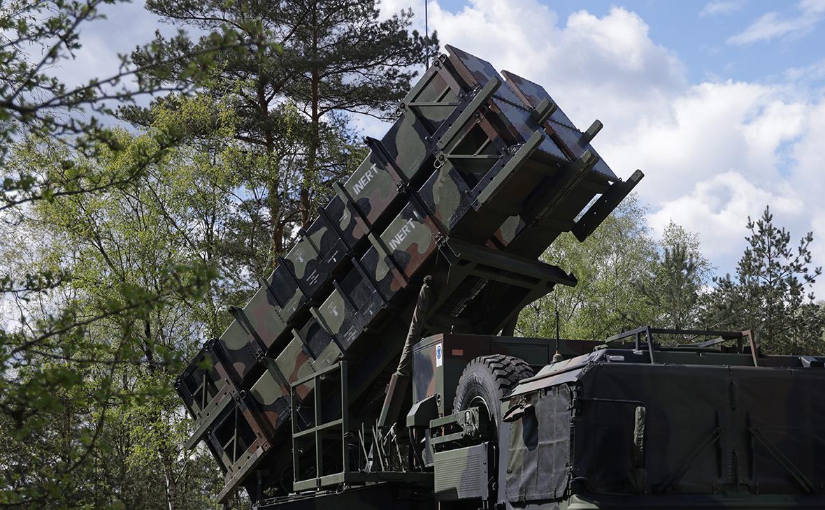 Зеленский заявил, что Украина получила немного ракет Patriot