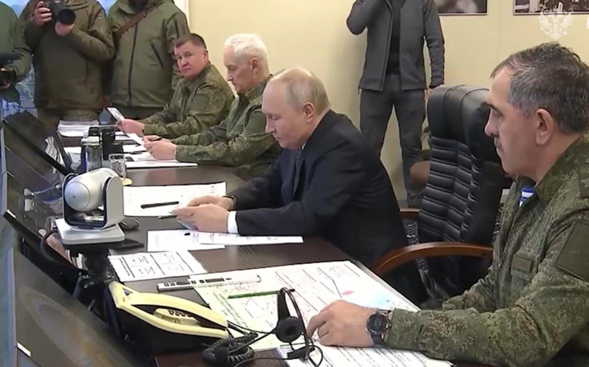 Путин посетил учения ОДКБ в Челябинской области. Видео