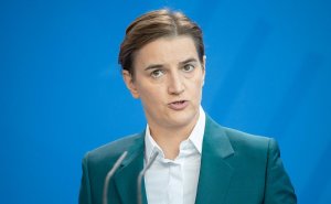 Вучич передал полномочия президента Сербии