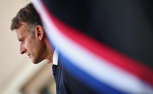 Рейтинг Макрона во Франции достиг минимума за все время президентства