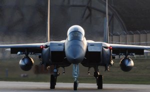 CBS узнал о повреждении Ираном возьми истребителей F-15 США