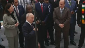 Путин провел экскурсию для представителей африканских стран