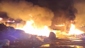 На заводе по производству пластика во Владимирской области вспыхнул пожар