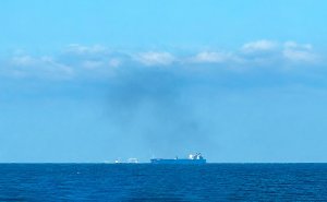 Росприроднадзор не нашел загрязнения Черного моря после пожара