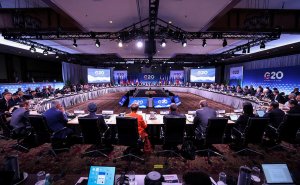 Россию не включили в официальное фото G20 после протеста стран ЕС