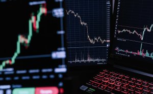 Мосбиржа предложит торговать криптовалютой за «квазидоллары»