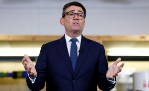 Бернэм заявил, что не хочет стать последним премьером Великобритании