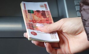 Росстат оценил рост реальной зарплаты за год