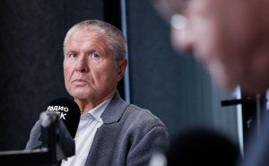 Улюкаев описал разумное будущее экономики России «на нескольких стульях»