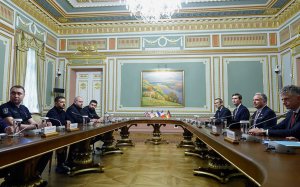 В Киеве закончился первый раунд переговоров Украины и США