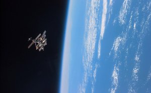 В Кремле напомнили о неразмещении любого оружия в космосе