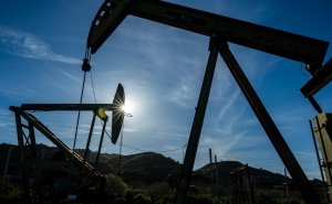 Цена нефти Brent впервые за пять месяцев превысила $111 за баррель