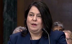 Суд в США отменил запрет на выдачу иммиграционных виз гражданам 75 стран