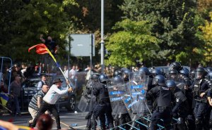 Полиция применила слезоточивый газ против фермеров в Бухаресте