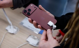 Вишневый цвет стал лидером в предзаказах в России новой линейки iPhone 18