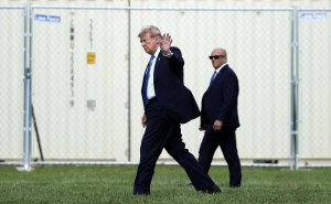 Трамп пообещал «сильный удар» по Ирану после атаки на силы США