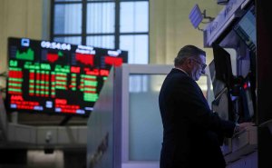 «ВТБ Мои Инвестиции» исключили из топ-10 акции VK и «Хэдхантера»