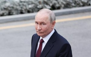 Путин отвечает на вопросы журналистов по итогам саммита ШОС. Трансляция