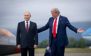 Ушаков заявил, что идея о встрече Путина, Трампа и Си «витает в воздухе»