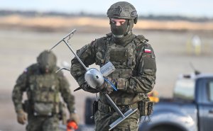 Упавший в Польше дрон принадлежал местному военному институту ВВС