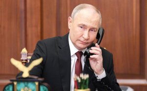 Путин и Трамп провели телефонный разговор