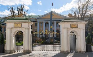 Посольство Армении предупредило о приостановке выдачи и обмена паспортов