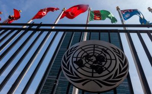 Представитель Дмитриева назвал фейком данные о трехсторонних переговорах