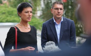 В партии Сары Вагенкнехт допустили сотрудничество с АдГ
