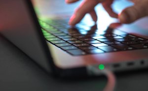 Ученые заметили «общение ИИ» на непонятном диалекте