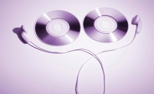 Ностальгия подняла продажи кассетных магнитофонов и CD-плееров в России