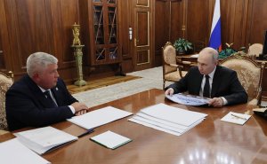 Путин назвал ремонт школ в Новгородской области вызовом для Дронова