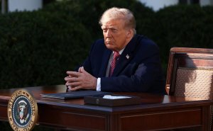 Трамп ответил Зеленскому на слова о «неправильной стороне истории»